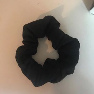 Black Brandy Melville Scrunchy
